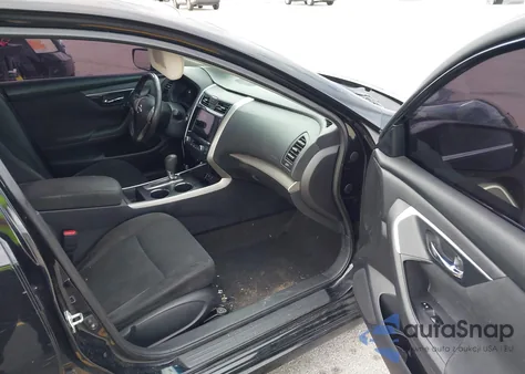 2015 Nissan Altima 2.5 Sv z USA, uszkodzony, nr VIN 1N4AL3AP8FC237860